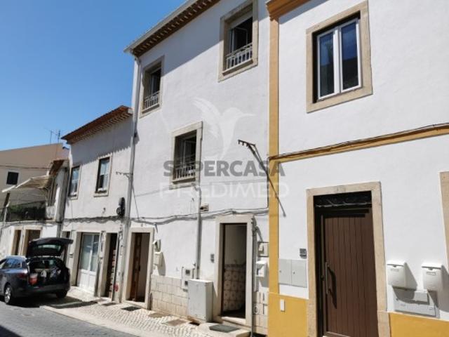 Apartamento T6 em São João Baptista e Santa Maria dos Olivais