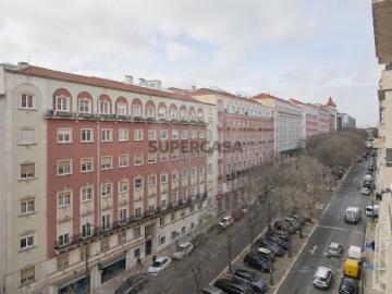 Apartamento T8 em Avenidas Novas