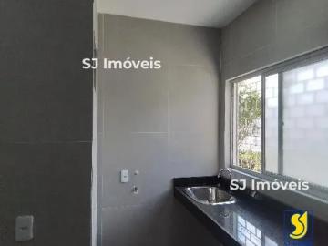 Apartamento térreo no Passaré com 2 quartos e vaga na garagem