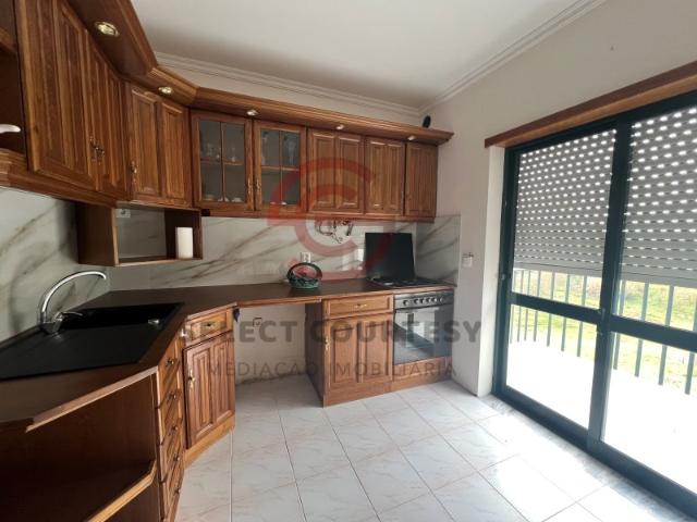 APARTAMENTO T 1+ 1 + SOTÃO NO CENTRO DA VILA DE TÁBUA. COIMBRA