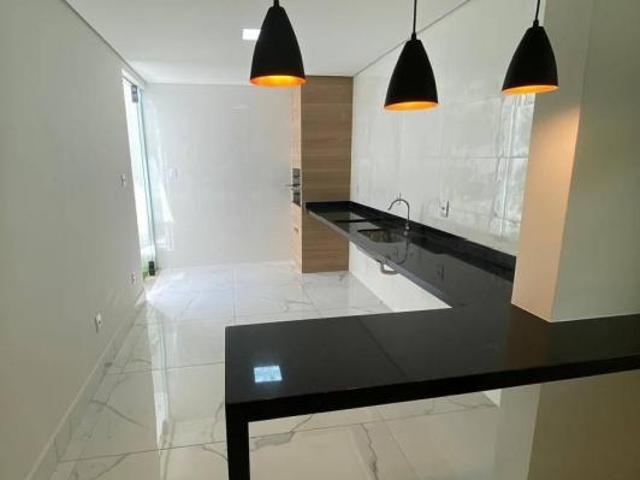 Apartamento terreo, 3 Quartos sendo 1 suite Bairro Cidade Nova COD 1040