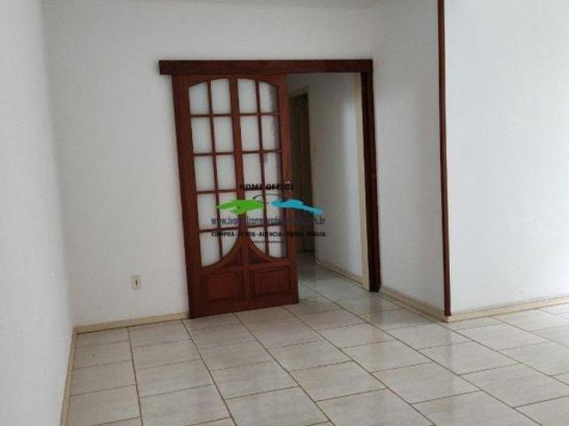 APARTAMENTO TÉRREO, 03 DORMITÓRIOS E PÁTIO