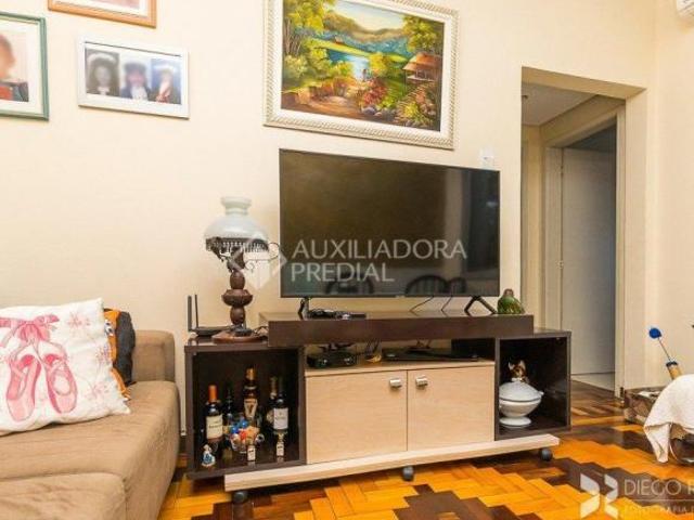 Apartamento | Térreo | 03 Dormitórios | São João | Porto Alegre