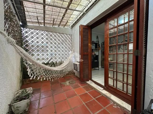 Apartamento Térreo 4 quartos sendo 2 suítes Bairro Marechal Rondon Vaga Coberta e Fechada