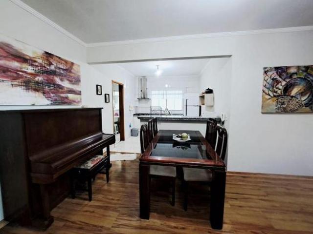 Apartamento térreo com quintal, 3 dormitórios
