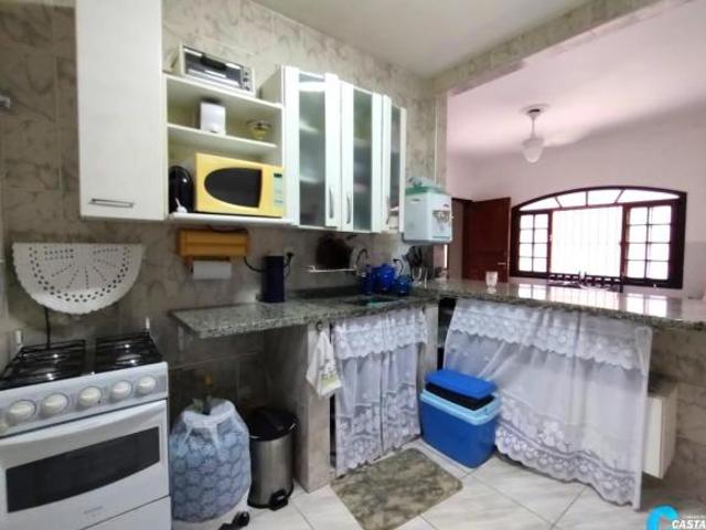 Apartamento térreo com três dormitórios