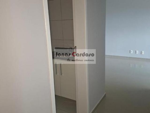 Apartamento térreo à venda no condomínio Dolce Vita em Mogi das Cruzes, com 3 quartos, 1 suíte, 2 sa