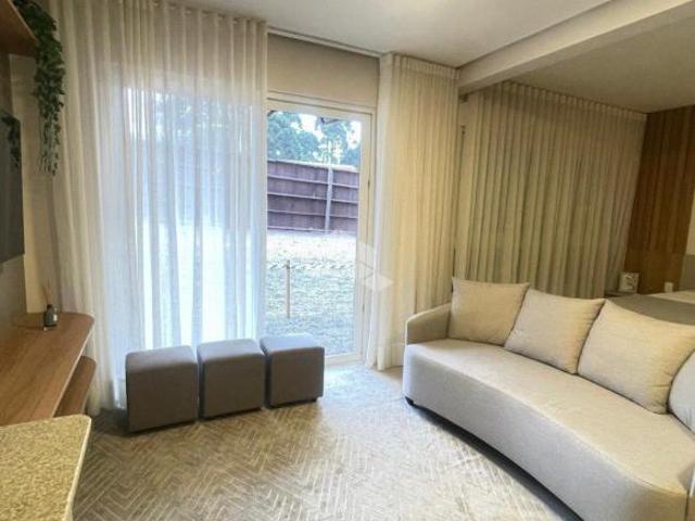 Apartamento térreo DECORADO e MOBILIADO, 01 dormitório, com pátio privativo!