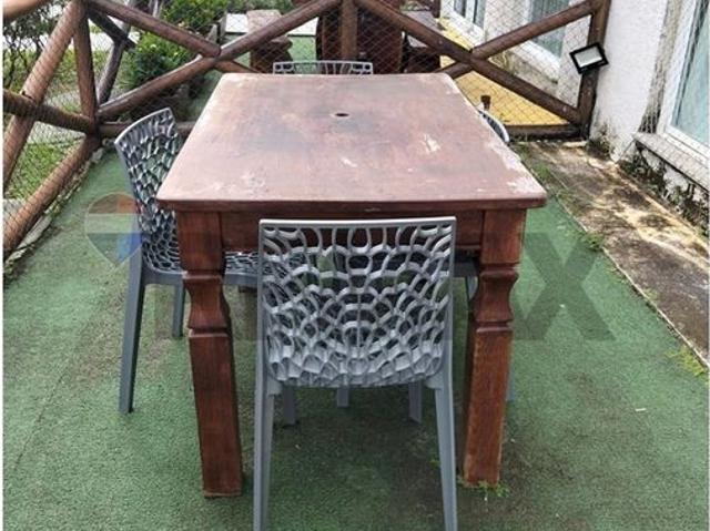Apartamento térreo em condomínio Muro Alto