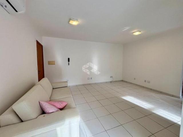 APARTAMENTO TÉRREO NO CENTRO COM 02 DORMITÓRIOS