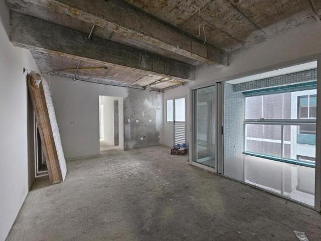 Apartamento Tipo à 2 quadras da Praia Brava Caioba