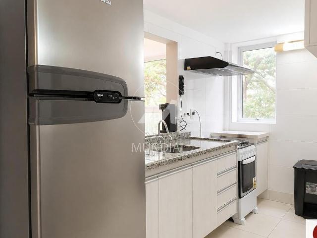 Apartamento Tipo Padrao 1 Dormitórios/suite, Cozinha Planejada, Elevador, Em Condomínio Fechado