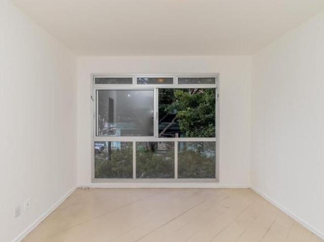 Apartamento tipo para venda com 2 quartos, 70m²