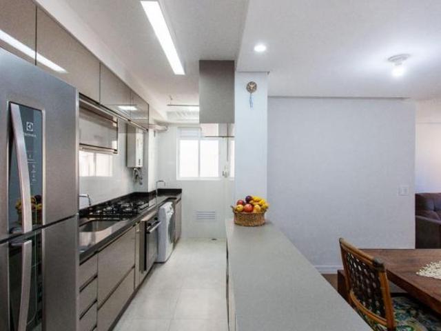 Apartamento tipo para venda com 2 quartos, 70m²