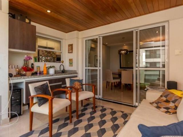 Apartamento tipo para venda com 2 quartos, sendo 1 suíte, 105m²