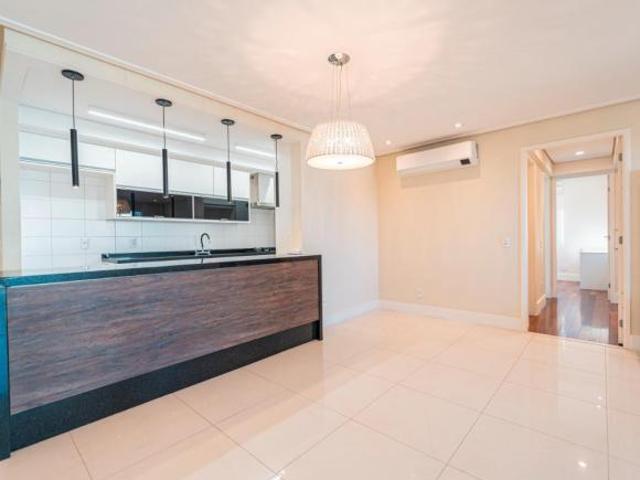 Apartamento tipo para venda com 3 quartos, 107m²