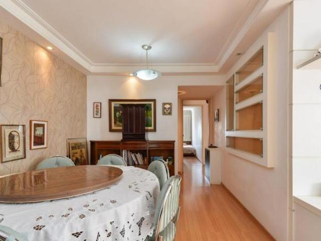 Apartamento tipo para venda com 3 quartos, 119m²