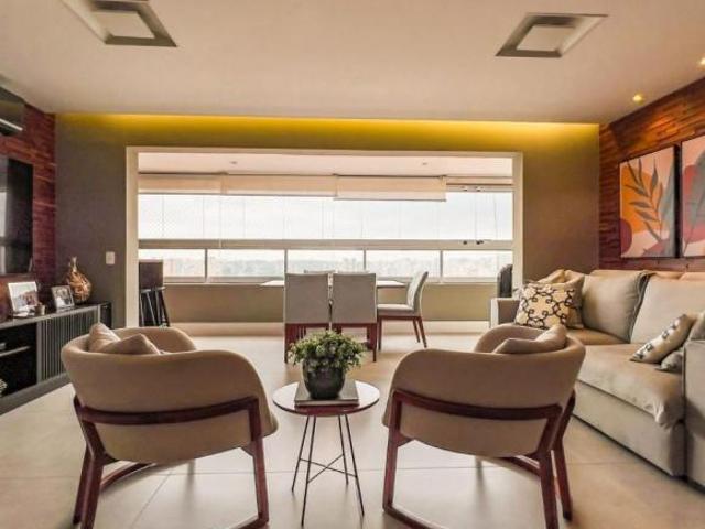 Apartamento tipo para venda com 3 quartos, 126m²