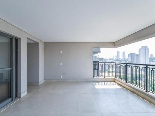 Apartamento tipo para venda com 3 quartos, 147m²