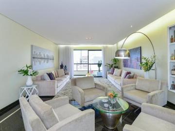 Apartamento tipo para venda com 3 quartos, 250m²