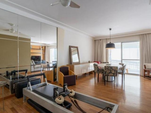 Apartamento tipo para venda com 3 quartos, sendo 3 suítes, 143m²