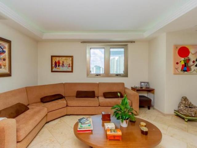 Apartamento tipo para venda com 4 quartos, 228m²