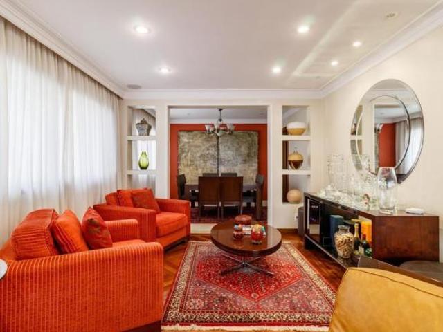 Apartamento tipo para venda com 4 quartos, sendo 4 suítes, 250m²
