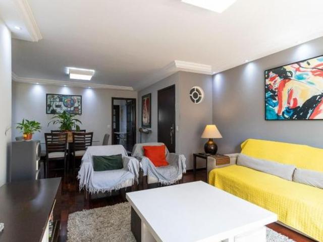 Apartamento tipo para venda com 4 quartos, sendo 1 suíte, 140m²