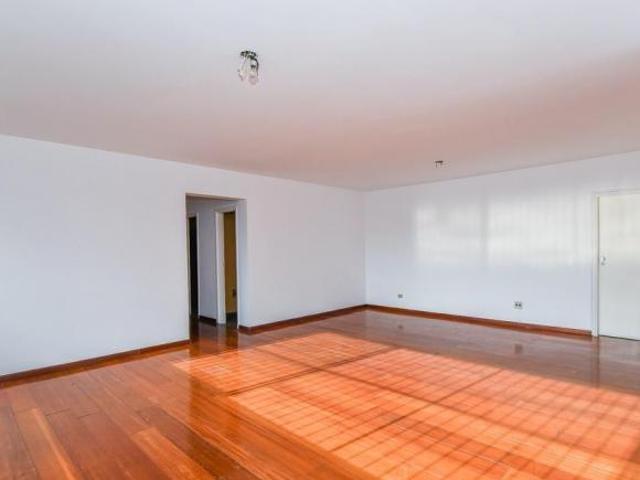 Apartamento tipo para venda com 4 quartos, sendo 1 suíte, 155m²