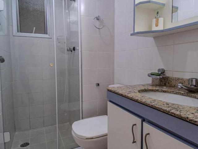 Apartamento tipo para venda e locação com 3 quartos, sendo 1 suíte, 75m²