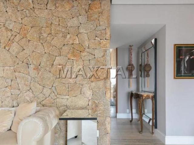 Apartamento tipo para venda em Itaim Bibi com 2 quartos, sendo 2 suítes, de 152m²