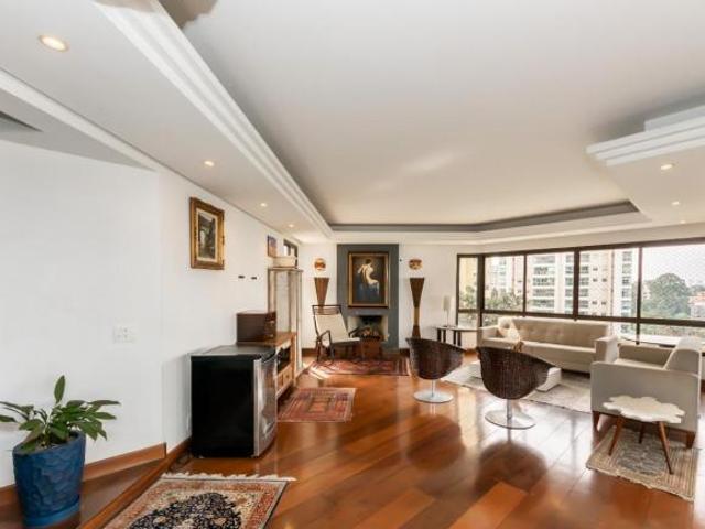 Apartamento tipo para venda em Paraíso do Morumbi com 4 quartos, sendo 2 suítes, 285m²