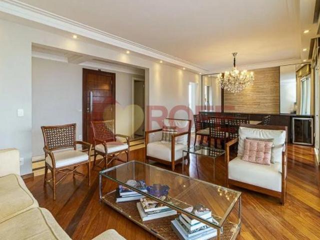 Apartamento tipo para venda em Perdizes com 4 quartos, sendo 3 suítes, 214m²