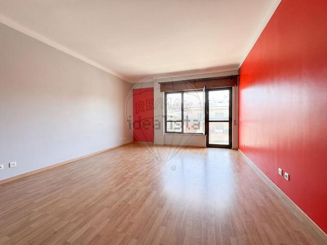 Apartamento, Tomar e Santa Maria dos Olivais