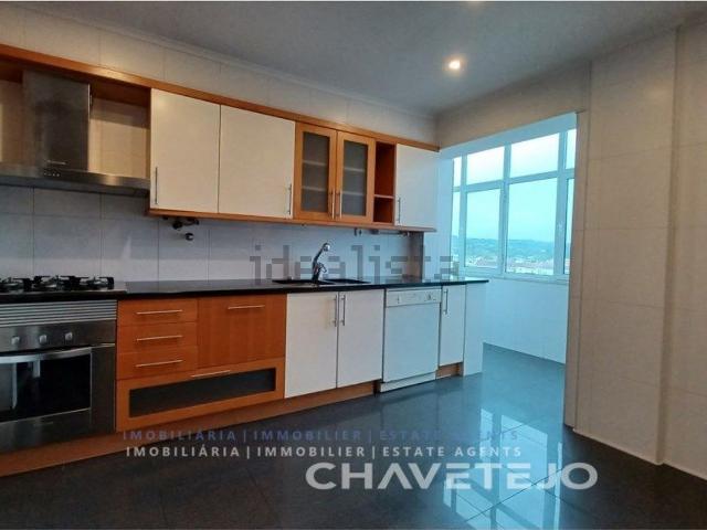 Apartamento, Tomar e Santa Maria dos Olivais