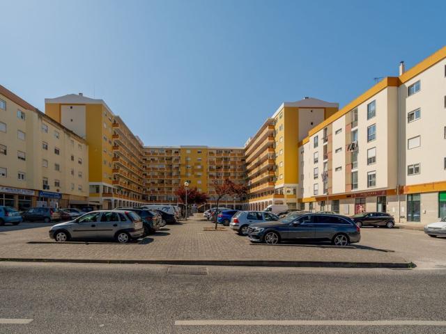 Apartamento, Torres Vedras e Matacães