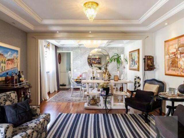 Apartamento totalmente reformado, com lazer total, próximo ao Shopping Higienópolis