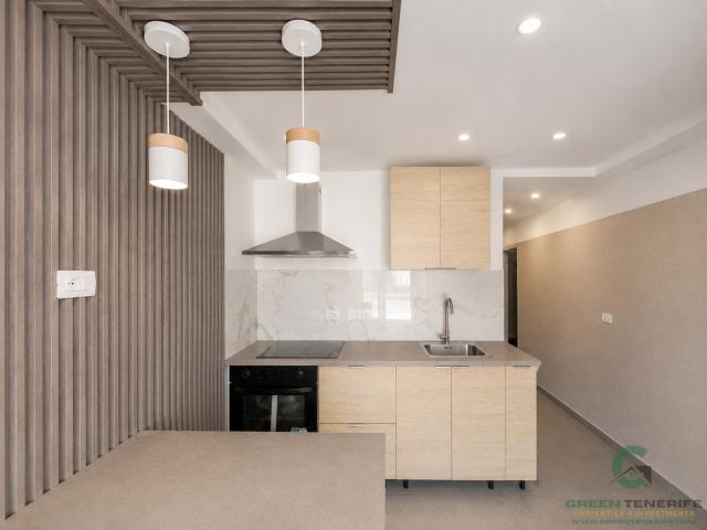 Apartamento totalmente reformado en pleno centro de Los Cristianos