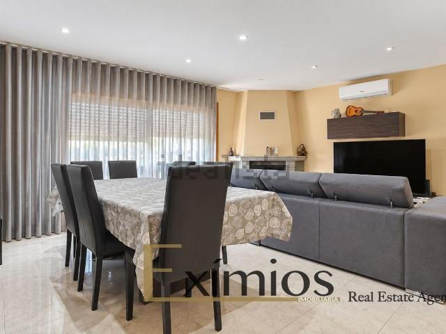Apartamento, Tougues