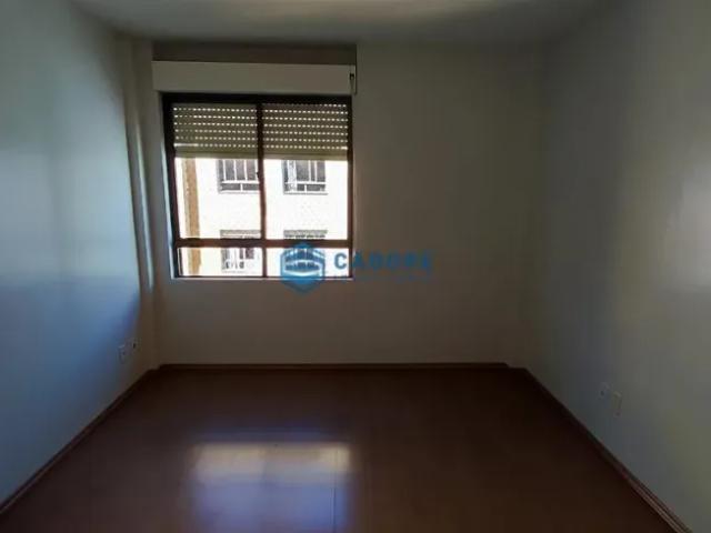Apartamento três dormitórios em lourdes