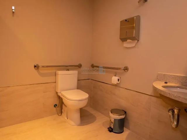 Apartamento, Trindade, 02 Dormitórios/01 Suíte