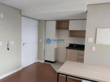 Apartamento um dormitório com garagem, Lourdes