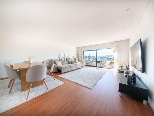 Apartamento, Várzea Aliviada Folhada