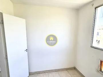 Apartamento vazio sala com 2 quartos aceitando financiamento bancário