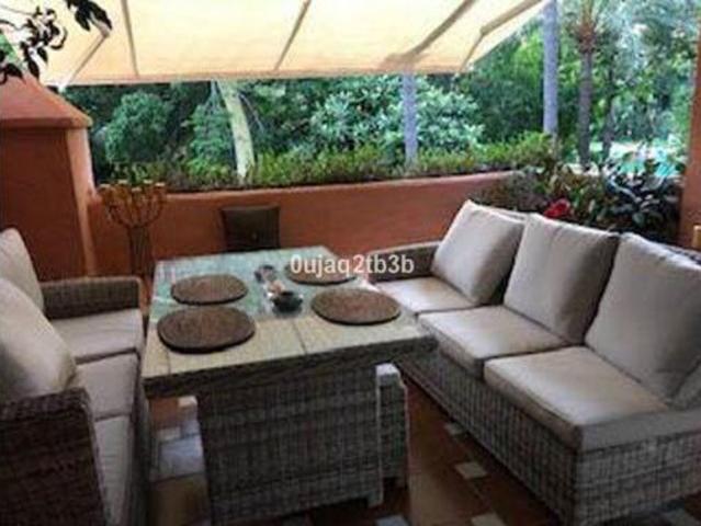 Apartamento Venta Estepona, El Paraíso Atalaya Benamara