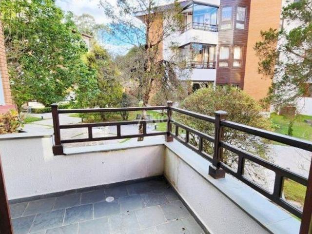 Apartamento / Venda
