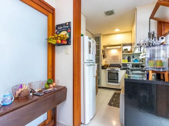 Apartamento com 2 dormitórios à venda, 211 m² Moinhos de Vento Porto Alegre/RS