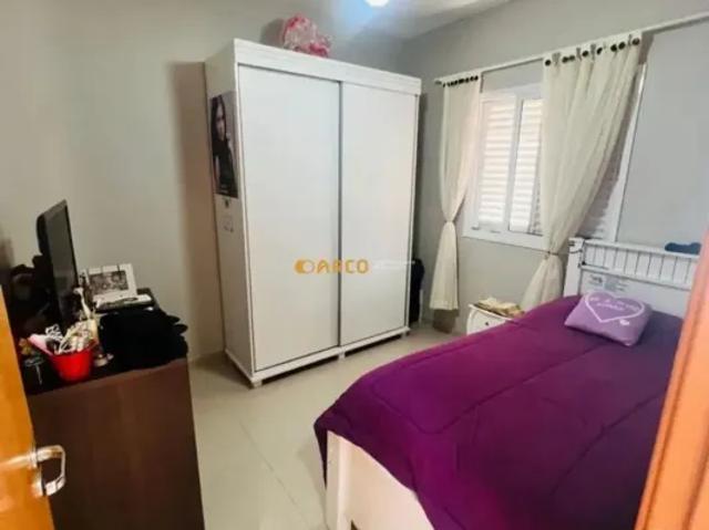 Apartamento à venda. 2 dormitórios. 69 m². Edifício Monte Zurick. Parque Industrial