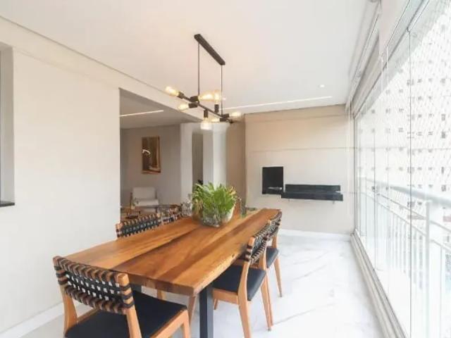 Apartamento à venda com 132 m² sendo 4 dormitórios Tatuapé São Paulo SP