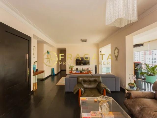 Apartamento á venda com 240m², 3 suítes e 3 vagas Jardim Paulista